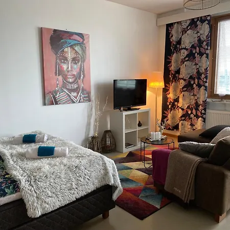 Corner רובניימי